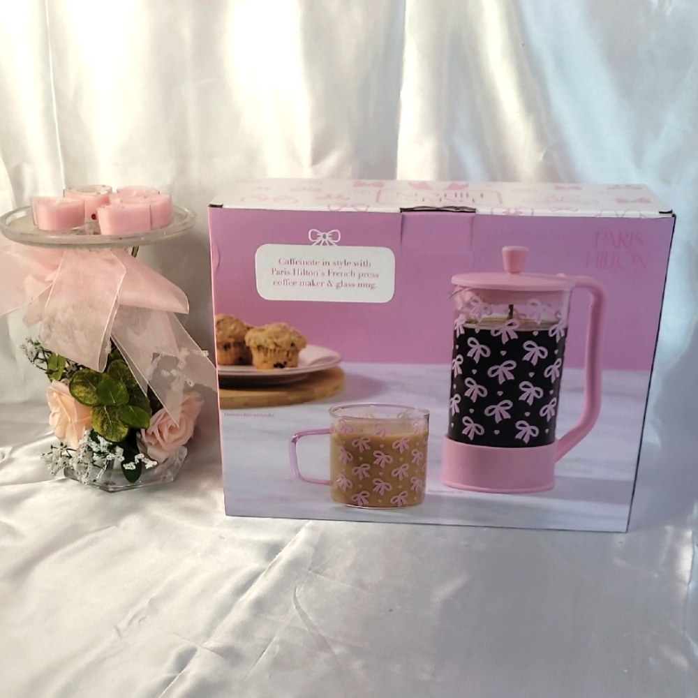 Paris Hilton  Pink Bow & Heart 8 Cup French Press &  Glass Mug Set